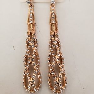 NWT Gorgeous Earring